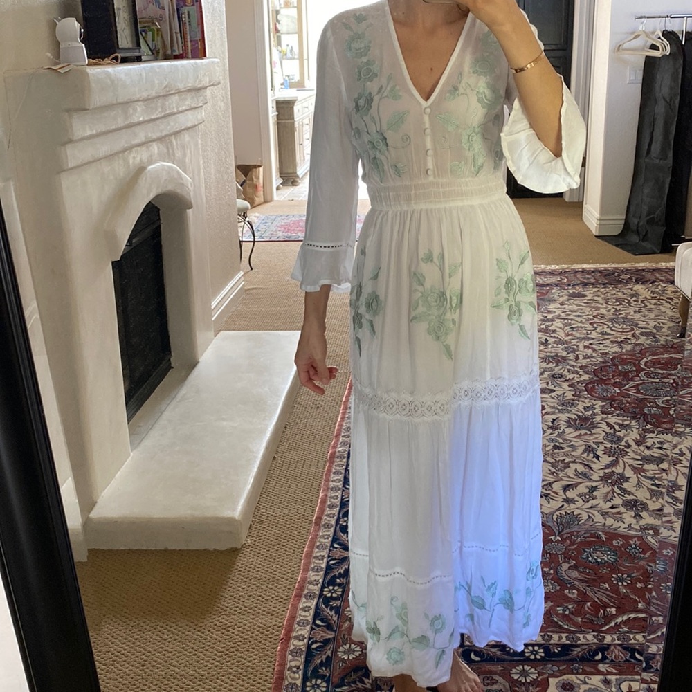 SOLD | Gorgeous Asos dress brand new for summer
